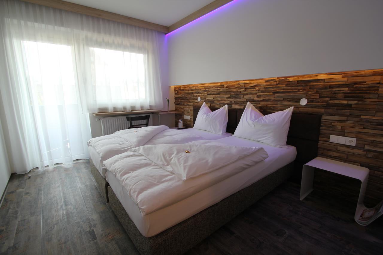 Burg Rooms - 24H Self-Check-In Spielberg Bei Knittelfeld Eksteriør bilde