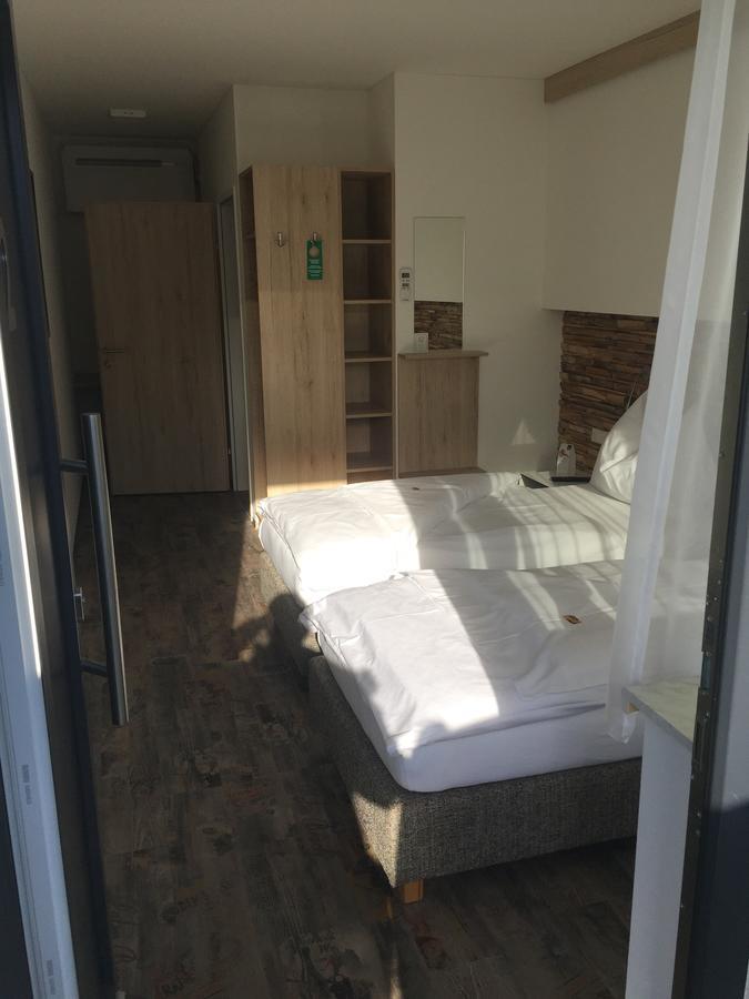 Burg Rooms - 24H Self-Check-In Spielberg Bei Knittelfeld Eksteriør bilde