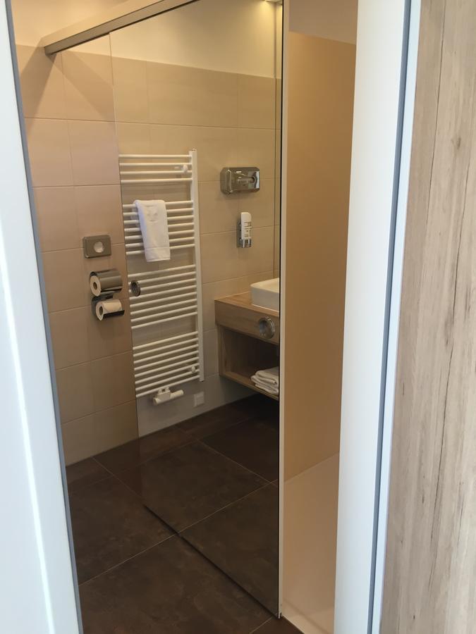 Burg Rooms - 24H Self-Check-In Spielberg Bei Knittelfeld Eksteriør bilde