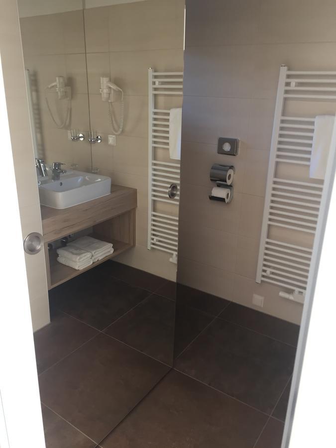 Burg Rooms - 24H Self-Check-In Spielberg Bei Knittelfeld Eksteriør bilde